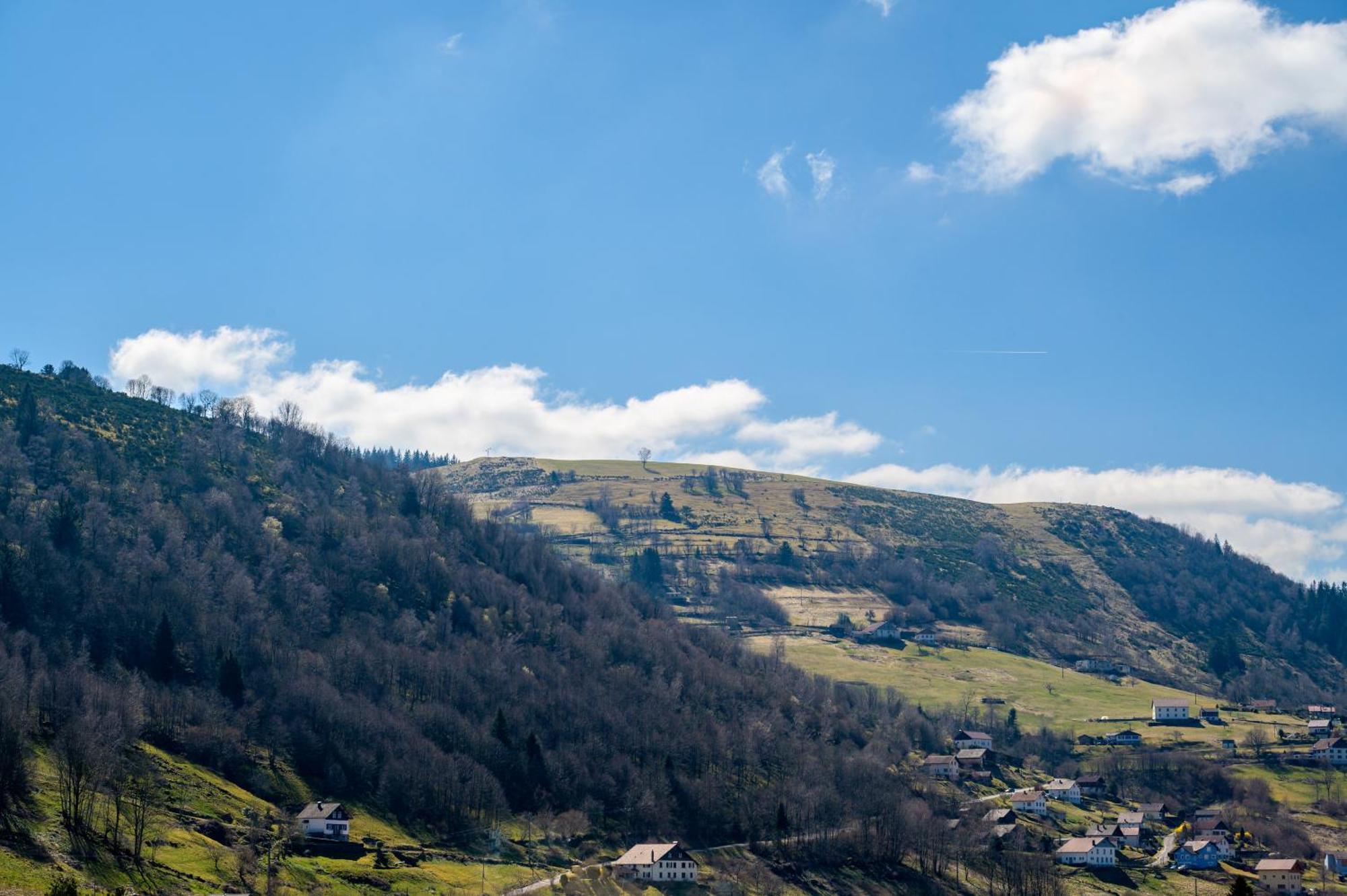 Apartmán Sous Le Toit De Marie Et Jean La Bresse Exteriér fotografie